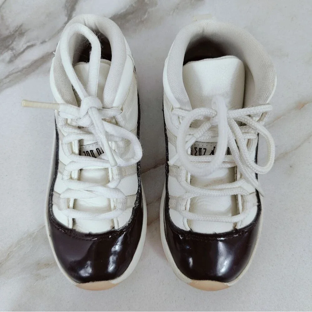 Nike Toddler Kids Air Jordan 11 Retro 'Neapolitan' Sneakers, Black White, Sz 9C